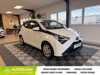 Aygo 5 PORTES Phase 2 1.0 VVTI 12V 72 / X PLAY APP / 1ERE MAIN 2019 occasion 42120 LE COTEAU