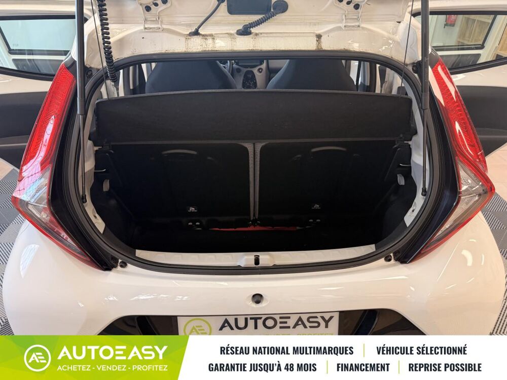 Aygo 5 PORTES Phase 2 1.0 VVTI 12V 72 / X PLAY APP / 1ERE MAIN 2019 occasion 42120 LE COTEAU