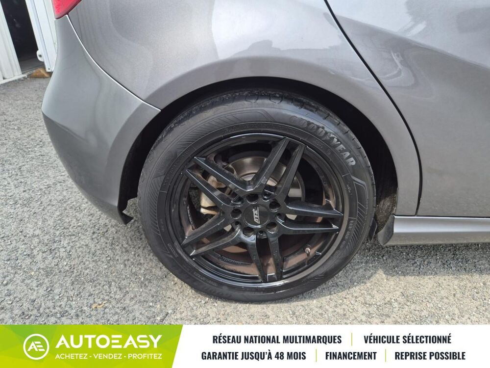 Classe A 180 1.5 CDI 109 CV INSPIRATION * DISTRIBUTION FAITE * IDEAL 2015 occasion 33185 Le Haillan