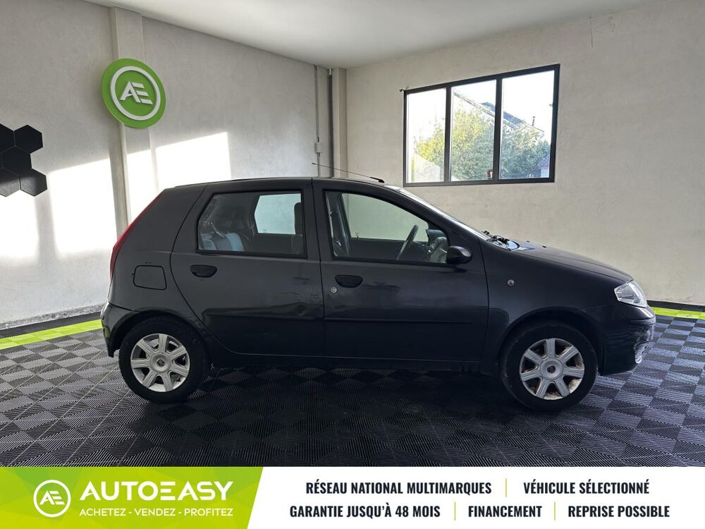 Punto 1.2 8v 60ch Cult II 5p 2009 occasion 84260 Sarrians