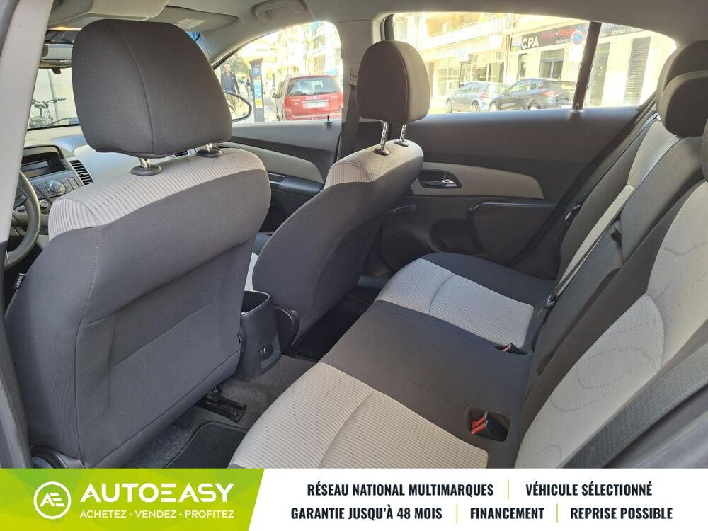Cruze 1.6i 124 CH LS PLUS 23750 kms ditribution ok 1ere main 2012 occasion 06300 Nice