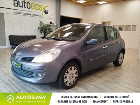Renault Clio III 5 Portes 1.6 i 16V 111 cv 2008 occasion Aubigny-Les clouzeaux 85430