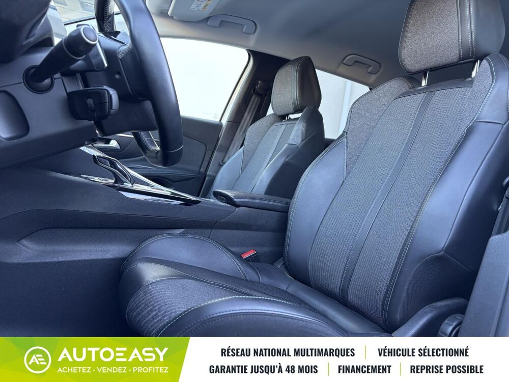 3008 1.6 PHEV e-EAT8 225 CH ALLURE PACK HYBRIDE 2022 occasion 56000 Vannes