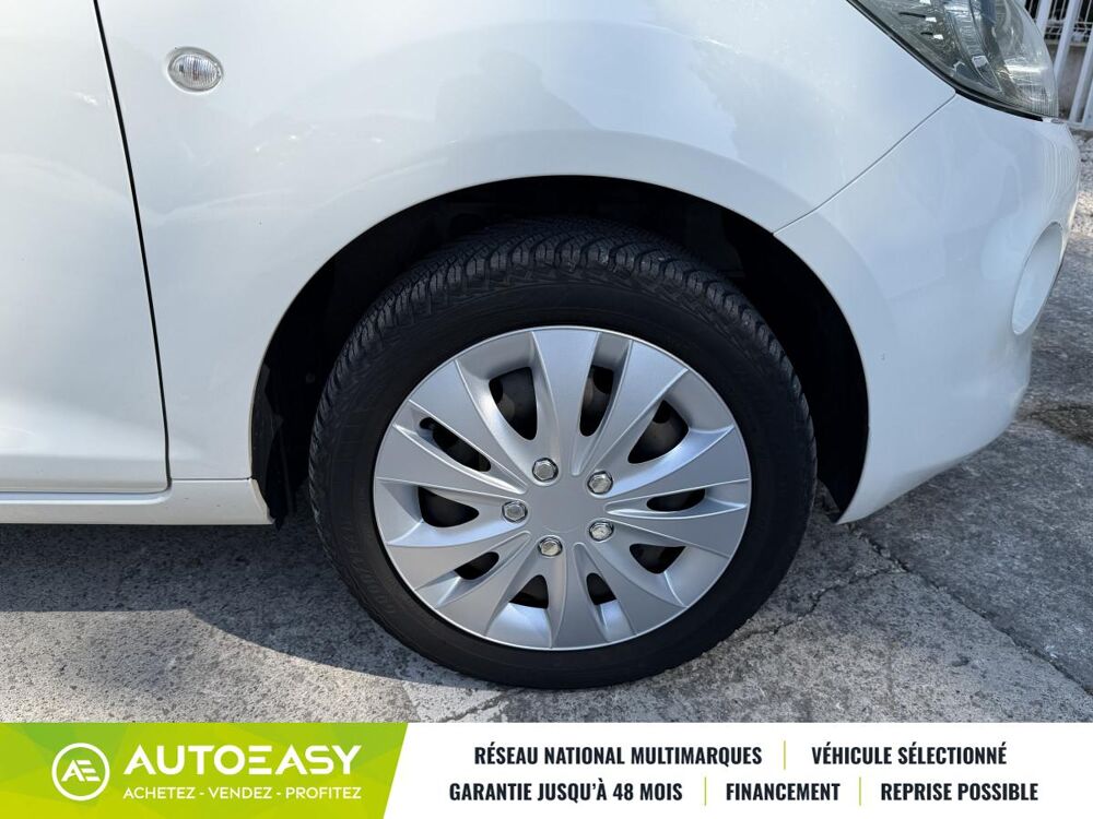 Ka 1.2 69 Titanium / 1&egrave;re Main / Distribution OK / Climatisatio 2016 occasion 13330 P&eacute;lissanne