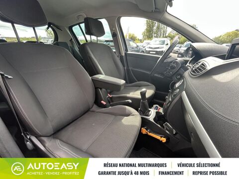 Clio III 1.2 16V 75 CH NIGHT AND DAY TBE CT OK 2011 occasion 08440 Vivier au Court