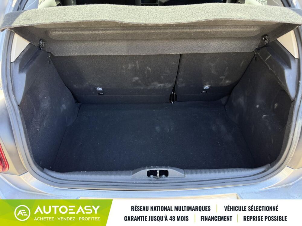 C3 1.2 PureTech 83 ch C-Series / Suivi 100% Citroen 2023 occasion 69120 Vaulx-en-Velin