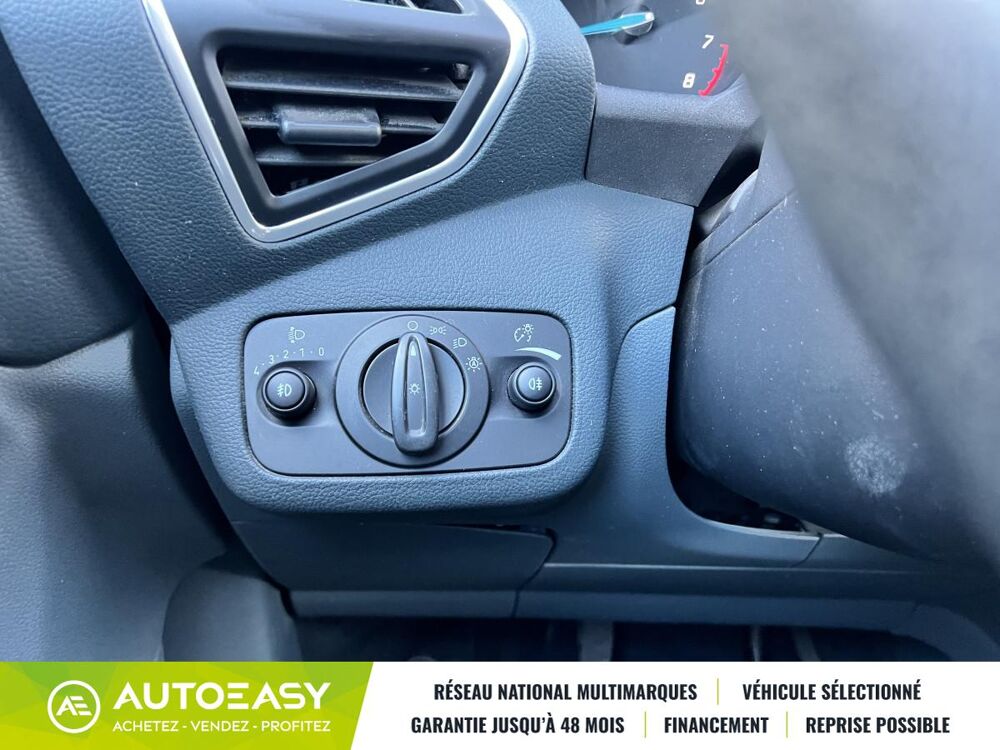 C-max 1.0i 16V EcoBoost 125 cv TITANIUM / Distribution ok 2014 occasion 03000 Avermes