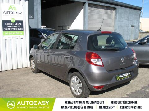 Clio III 1.2  16V 75 TOMTOM 5 PORTES 67000 KM 2012 occasion 29000 Quimper