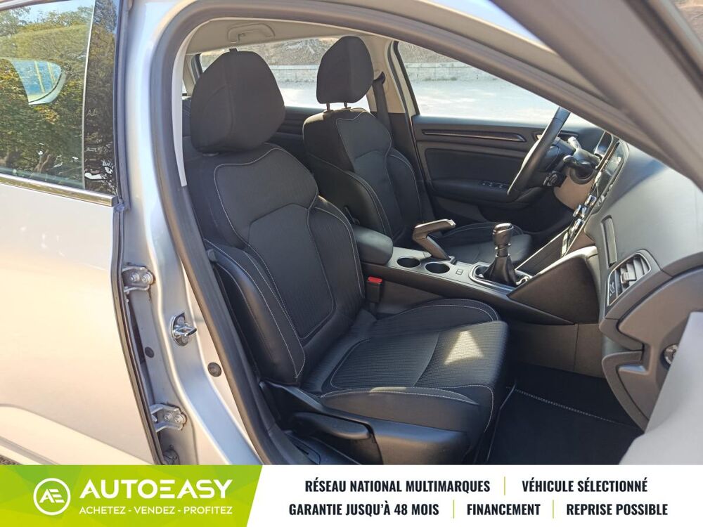 M&eacute;gane IV 1.2 TCe 100 ch ZEN - Radars - Camera - Suivi Complet Rena 2016 occasion 83000 Toulon