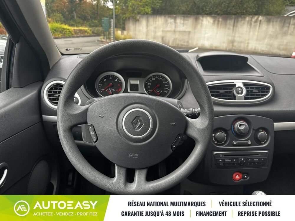 Clio III 1.5 Dci 75ch Expression 1&egrave;re main / Climatisation 2011 occasion 44470 Carquefou