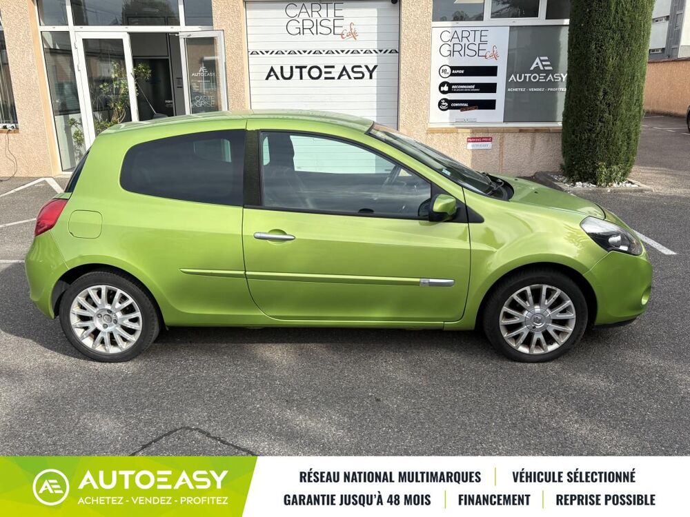 Clio 3 1.6 112 ch AUTHENTIQUE / ENTRETIEN COMPLET / BVA / KIT DE 2011 occasion 69120 Vaulx-en-Velin