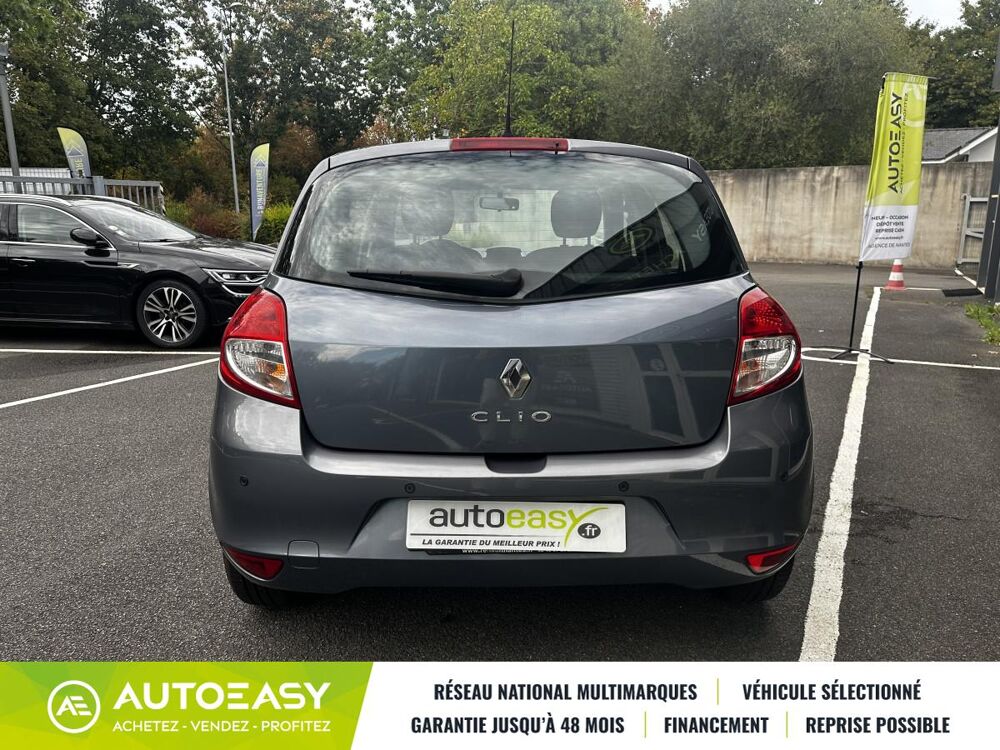Clio III 1.5 Dci 75ch Expression 1&egrave;re main / Climatisation 2011 occasion 44470 Carquefou