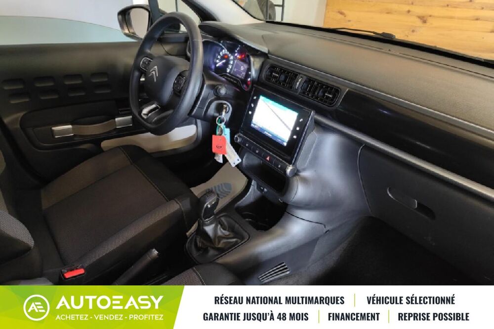 C3 CITROEN  SOCIETE PURE TECH 82 S&S FEEL NAV berline 2019 occasion 38150 CHANAS