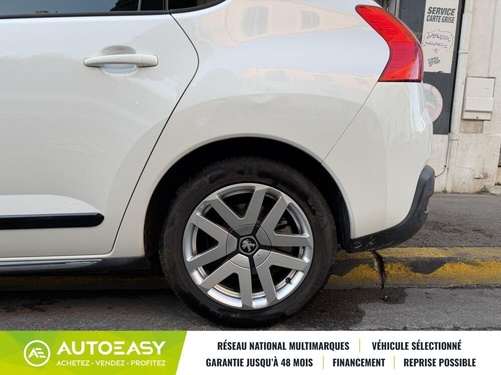3008 ALLURE 2.0 HDi 16V FAP 200 Hybrid4 BMP6 S&S 163 cv 2013 occasion 13008 Marseille