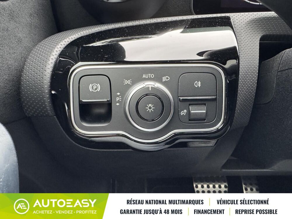 Classe A 180 D 116 CV AMG LINE 8G-DCT + TOIT OUVRANT 2024 occasion 56000 Vannes