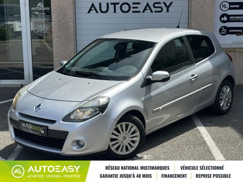 Renault Clio III 1.2 16v 75 ch Expression 3p / Courroie OK 2010 occasion Vaulx-en-Velin 69120