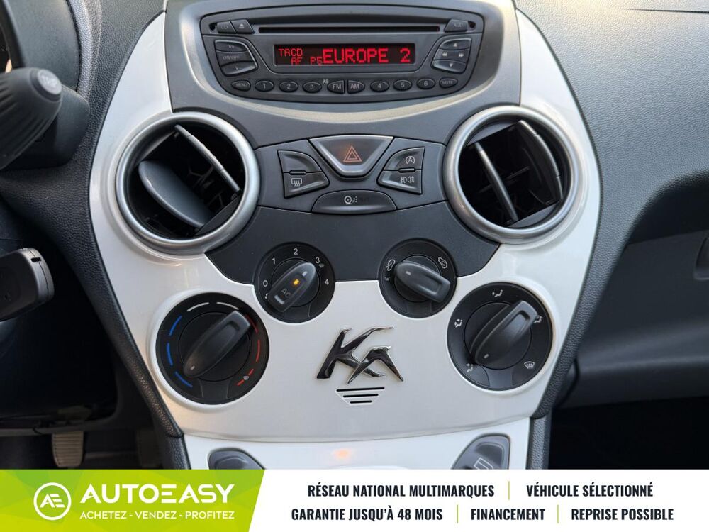 Ka 1.2 69 Titanium / 1&egrave;re Main / Distribution OK / Climatisatio 2016 occasion 13330 P&eacute;lissanne