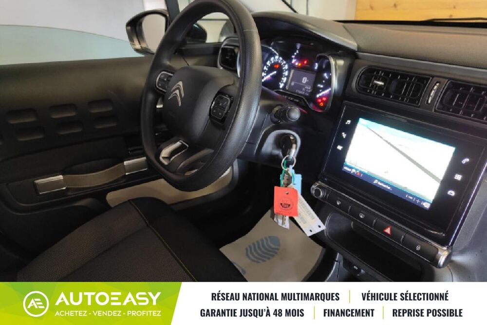 C3 CITROEN  SOCIETE PURE TECH 82 S&S FEEL NAV berline 2019 occasion 38150 CHANAS