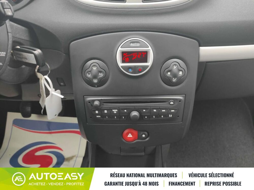 Clio III 1.2 16V 75 CH DYNAMIQUE CLIM AUTO TBE CT OK 2011 occasion 08440 Vivier au Court
