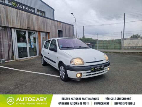 Clio II 5 Portes 1.2 i 60 / BON ETAT / ENTRETIEN COMPLET 1999 occasion 79000 NIORT
