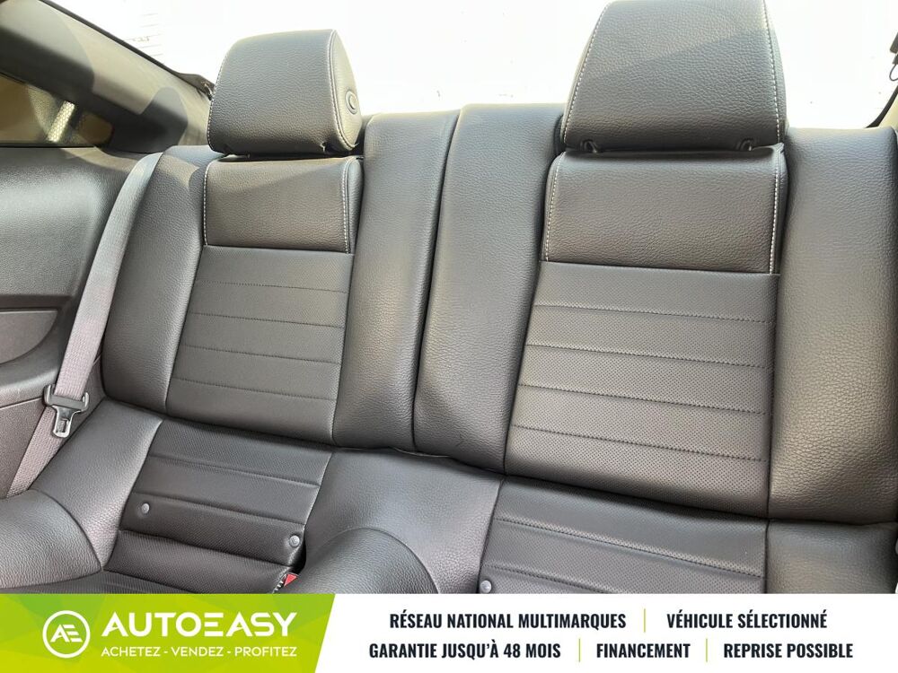 Mustang V 3.7 V6 BVA 310 cv / HOMOLOGUEE FRANCE / TRES FAIBLE KILOME 2011 occasion 84260 Sarrians