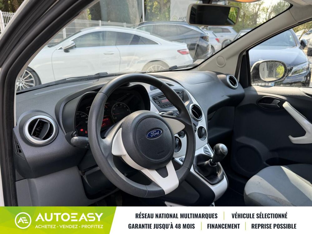 Ka 1.2 69 Titanium / 1&egrave;re Main / Distribution OK / Climatisatio 2016 occasion 13330 P&eacute;lissanne