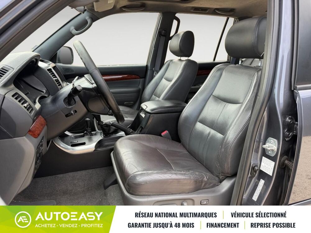 Land Cruiser KDJ120 SERIES 3.0 D-4D LOUNGE BVA - 8 PLACES / ATTELAGE 2002 occasion 24100 Creysse