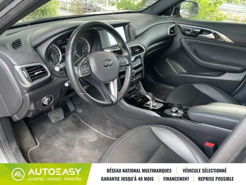 QX30 2.0 T LUXE TECH 211 / AWD / BOITE AUTO / TOIT PANORAMIQUE / 2019 occasion 78380 Bougival