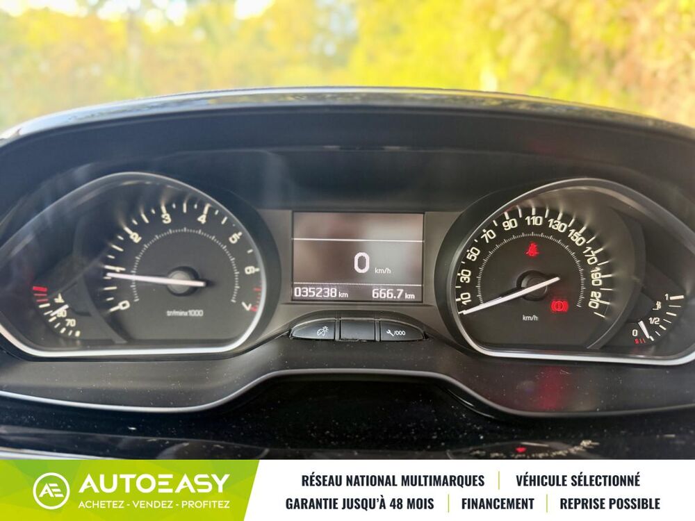 208 1.2 THP Allure 110 cv / 35 500 km / FULL Entretien PEUGEOT / 2016 occasion 34430 Saint-Jean-de-Vedas