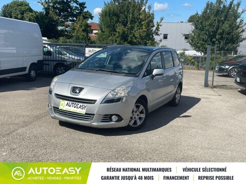 Peugeot 5008 1.6 / 112 CH / FAMILY 6990 euros