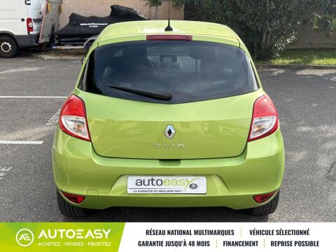 Clio 3 1.6 112 ch AUTHENTIQUE / ENTRETIEN COMPLET / BVA / KIT DE 2011 occasion 69120 Vaulx-en-Velin