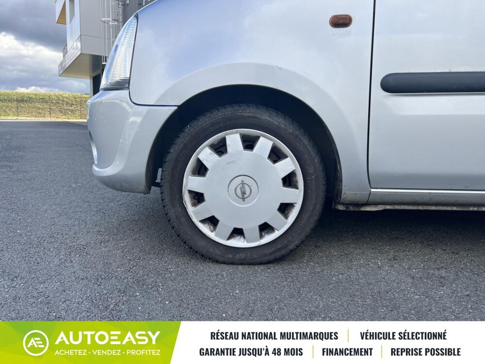 Agila 1.2 i Twinport 80cv / CLIM 2005 occasion 03000 Avermes