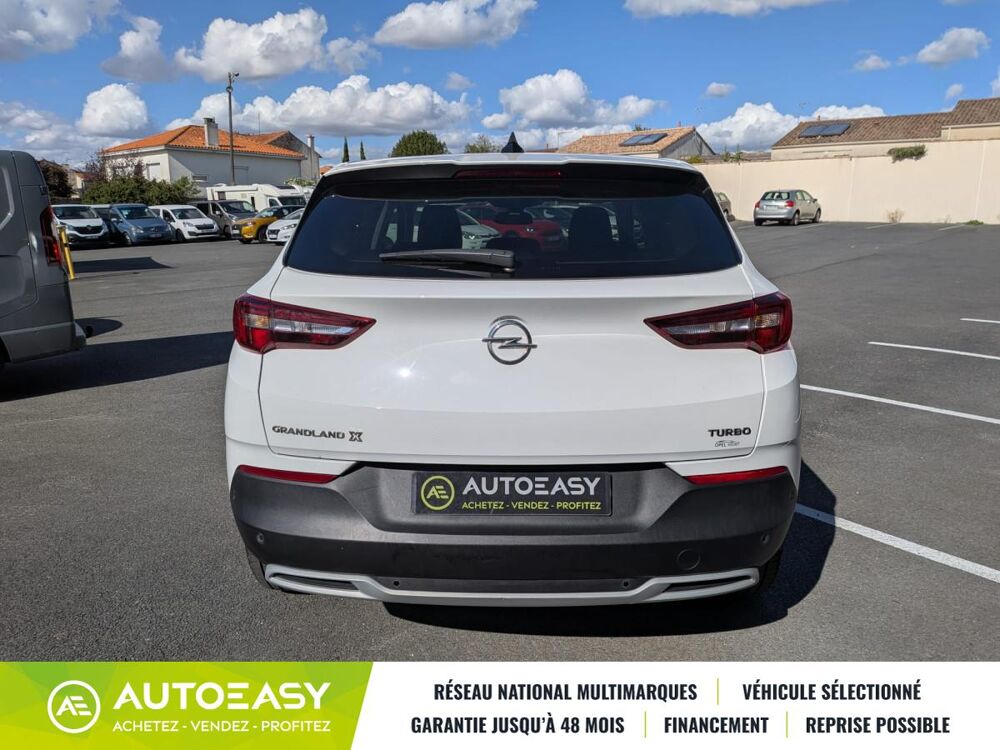 Grandland x 1.2 i Turbo 130 INNOVATION / 1ERE MAIN / GARANTIE 12 MOIS 2018 occasion 79000 NIORT