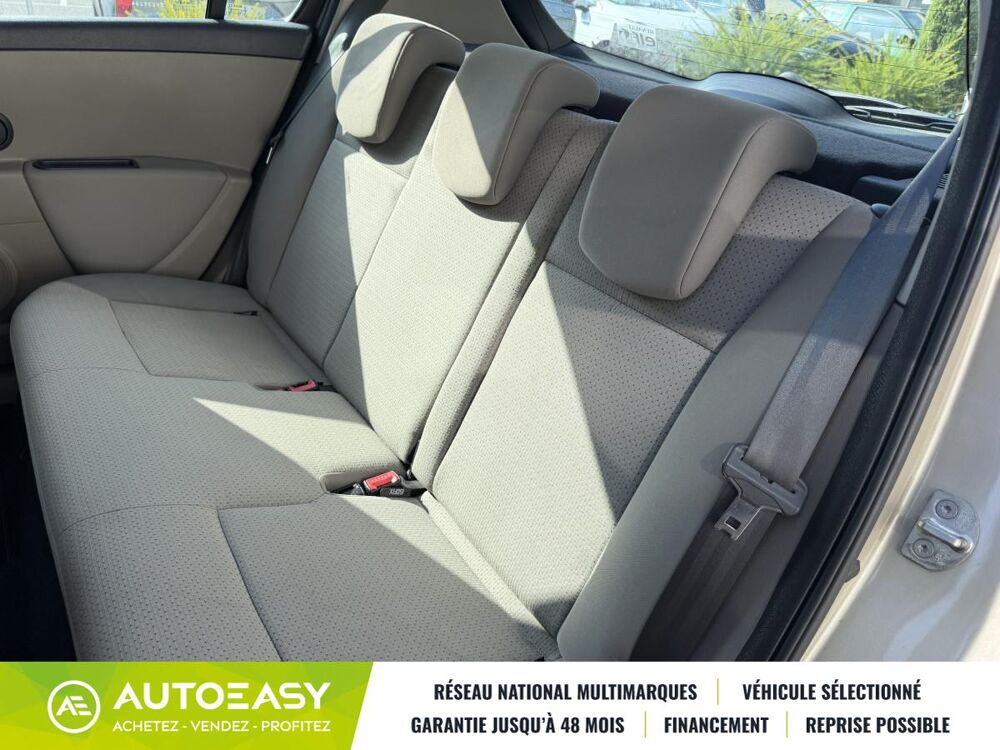 Clio 1.2 TCe 100 ch Dynamique 5p / Clim auto / Vitres AV elec / F 2007 occasion 69120 Vaulx-en-Velin