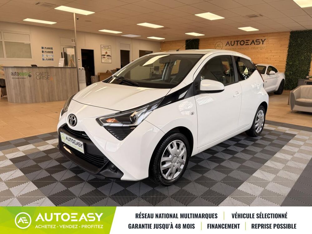 Aygo 5 PORTES Phase 2 1.0 VVTI 12V 72 / X PLAY APP / 1ERE MAIN 2019 occasion 42120 LE COTEAU