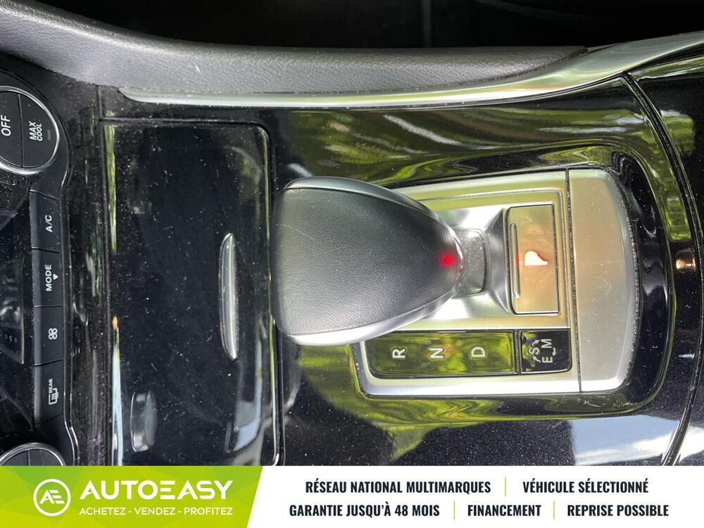 QX30 2.0 T LUXE TECH 211 / AWD / BOITE AUTO / TOIT PANORAMIQUE / 2019 occasion 78380 Bougival