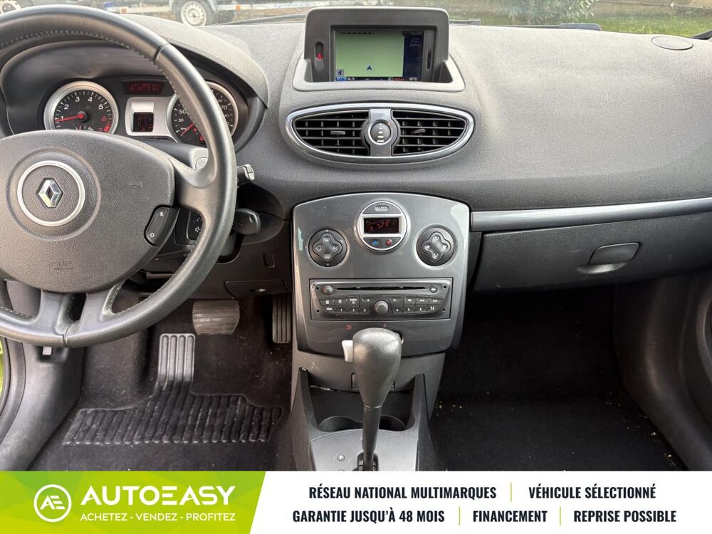 Clio 3 1.6 112 ch AUTHENTIQUE / ENTRETIEN COMPLET / BVA / KIT DE 2011 occasion 69120 Vaulx-en-Velin