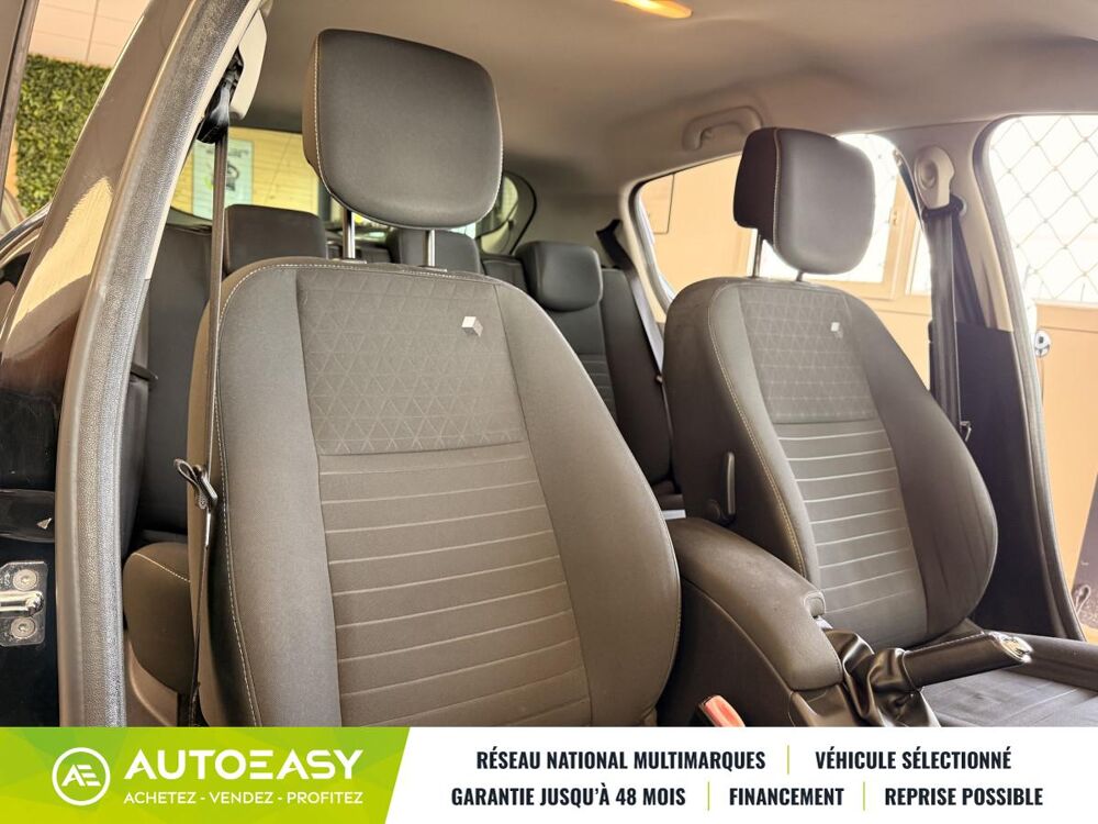 M&eacute;gane III PHASE 3 HATCHBACK 1.2 TCE 115 / LIMITED / 1ERE MAIN 2015 occasion 42120 LE COTEAU