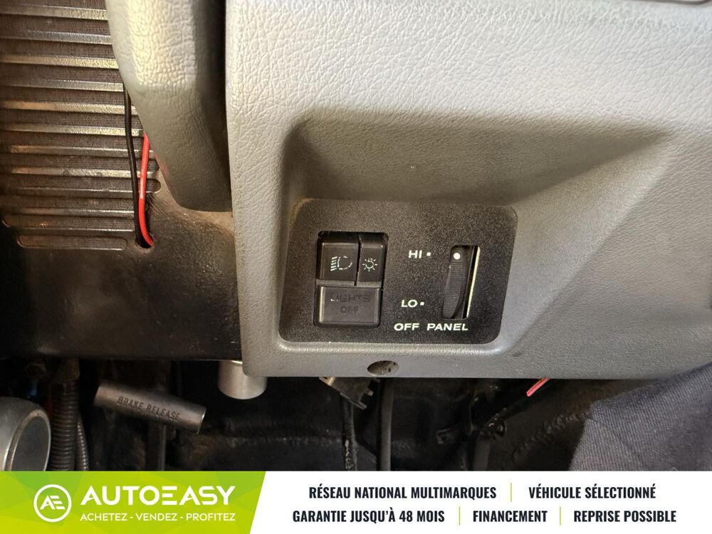Wrangler YJ 2.5 i Break bach&eacute; 4WD 121 CV 1989 occasion 33185 Le Haillan