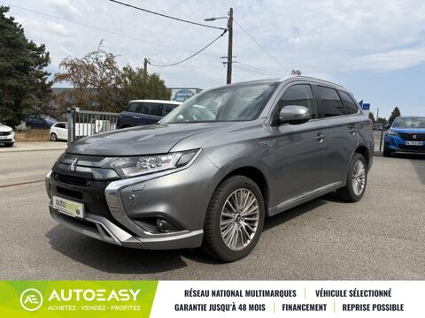 Mitsubishi Outlander 2.4 MIVEC 224 Plug in Hybrid 4WD 224 CV BUSINESS 2019 occasion Vannes 56000