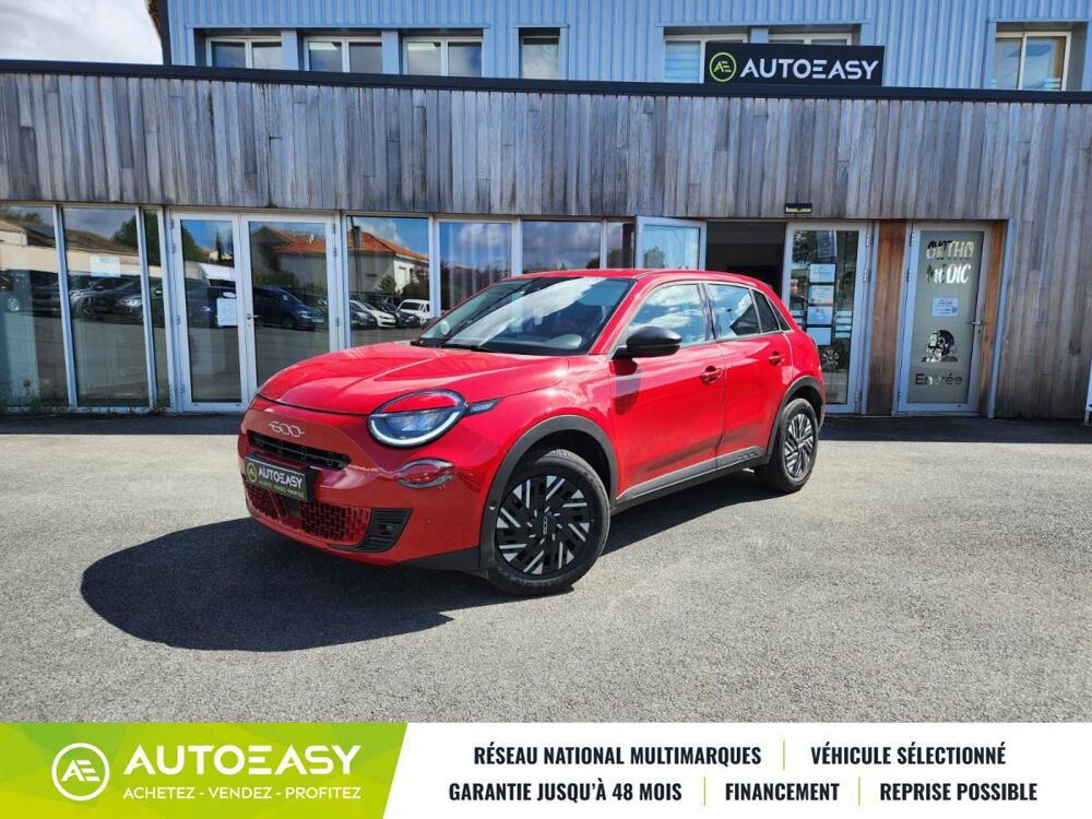 Fiat 600 HYBRIDE 136 CONFORT / GARANTIE CONSTRUCTEUR / TRES BON ETAT 2025 occasion 79000 NIORT