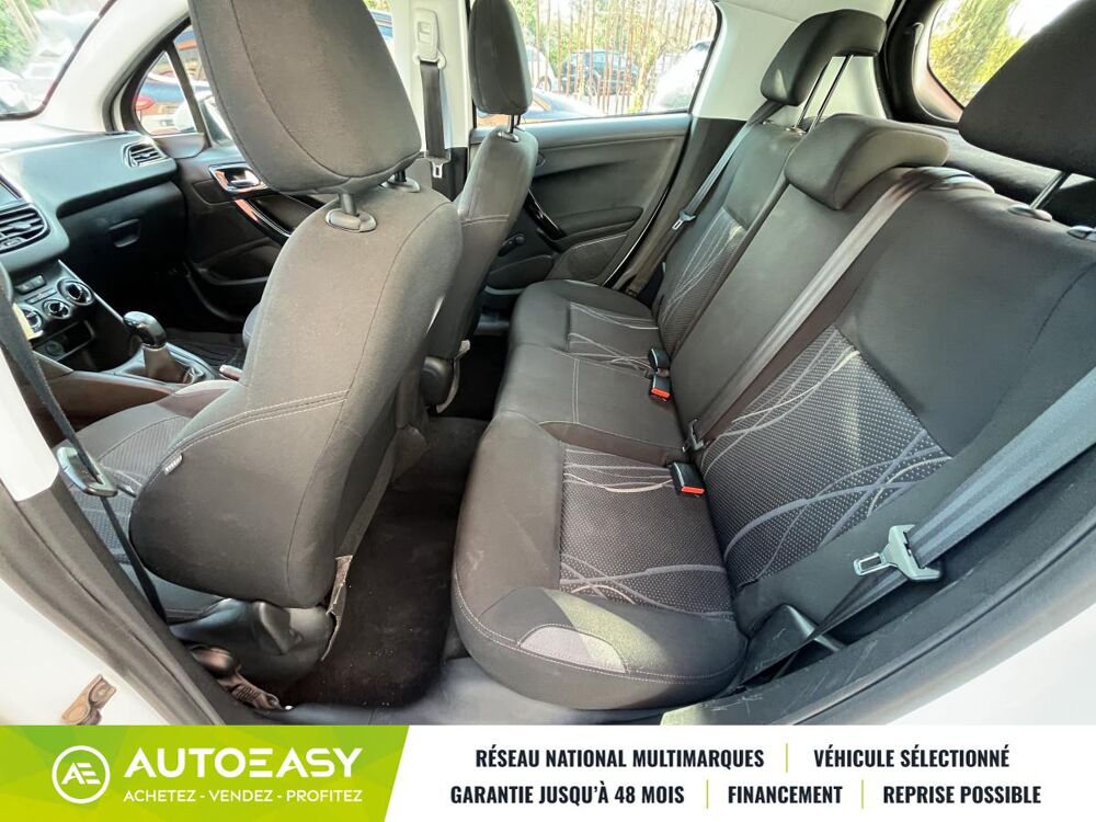 208 1.0 68cv 5P / Clim / GPS / Petit prix / 124000km / 2014 2014 occasion 13290 Aix-en-Provence