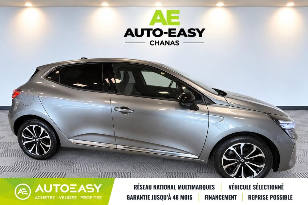 Captur RENAULT CLIO V NOUVELLE Clio TCe 90 Techno 2024 occasion 38150 CHANAS