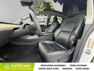 Model Y STANDARD RANGE / 299 CH / SOH 90.5% 2022 occasion 38300 Bourgoin-Jallieu