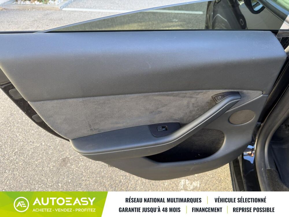 Model Y Performance AWD 534 ch Fran&ccedil;aise 1i&egrave;re main 2022 occasion 69120 Vaulx-en-Velin