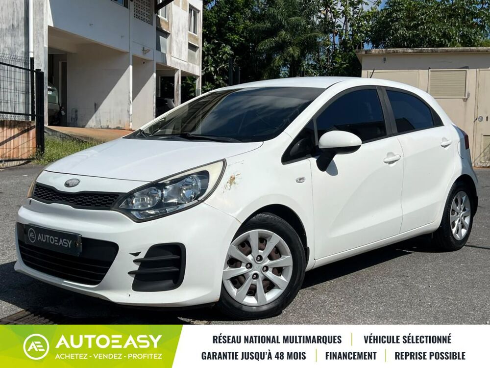 Rio III (IH) Phase 2 5 Portes 1.1 CRDi 12V 75 cv 2017 occasion 97354 Remire Montjoly