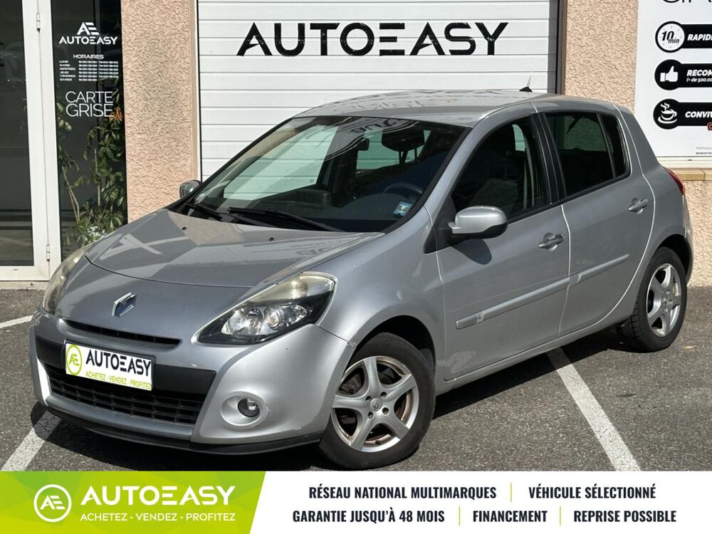 Clio 1.2 16v 100 ch Dynamique 5 portes / ENTRETIEN OK / COURROIE 2010 occasion 69120 Vaulx-en-Velin