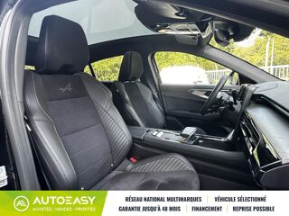 Rafale 1.2 E-Tech full hybrid 200 esprit Alpine / Toit pano 2024 occasion 44470 Carquefou