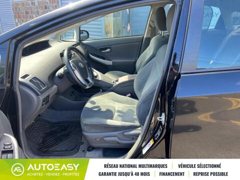 Toyota Prius III 1.8 VVT-i 16V 136 Hybrid CVT 99 cv 2011 occasion Saint-Paul 97460