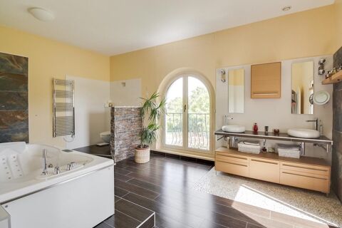   gennes magnifique demeure de caractère 420m² habitable 